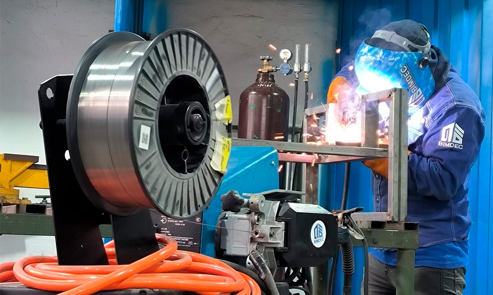 Curso de Carpintería Metálica MIG MAG en BIMDEC